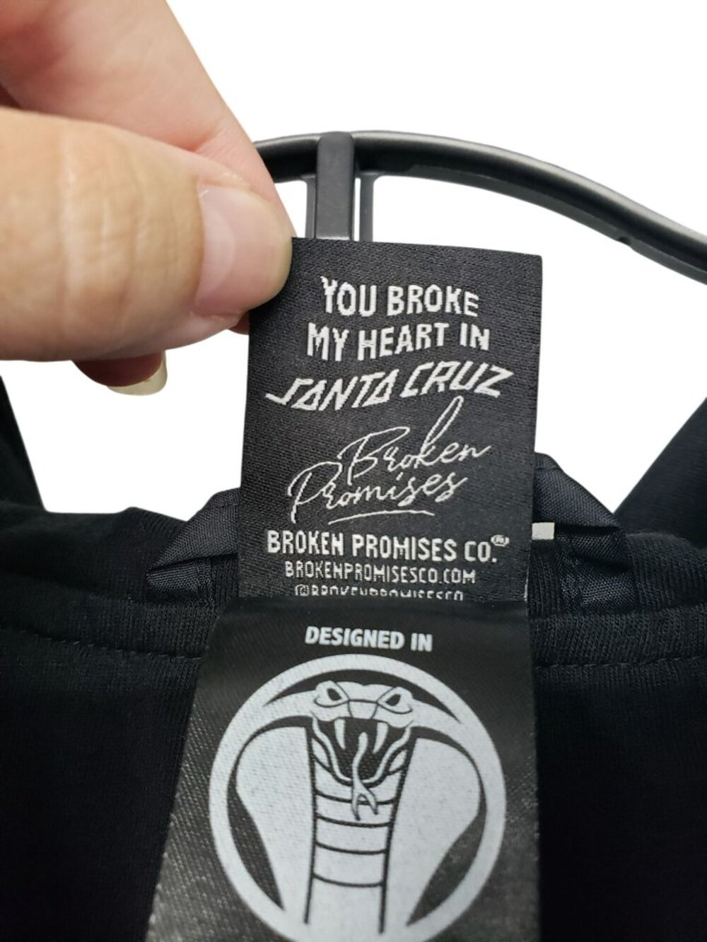 Santa Cruz Broken Promises Black Hooded Windbreaker Jacket Womens S Packable - Picture 6 of 11